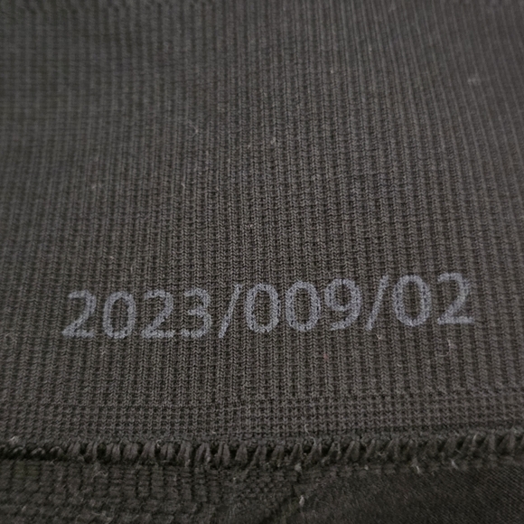 Oner Active Effortless Shorts - Black, size Small - Picture 5 of 5